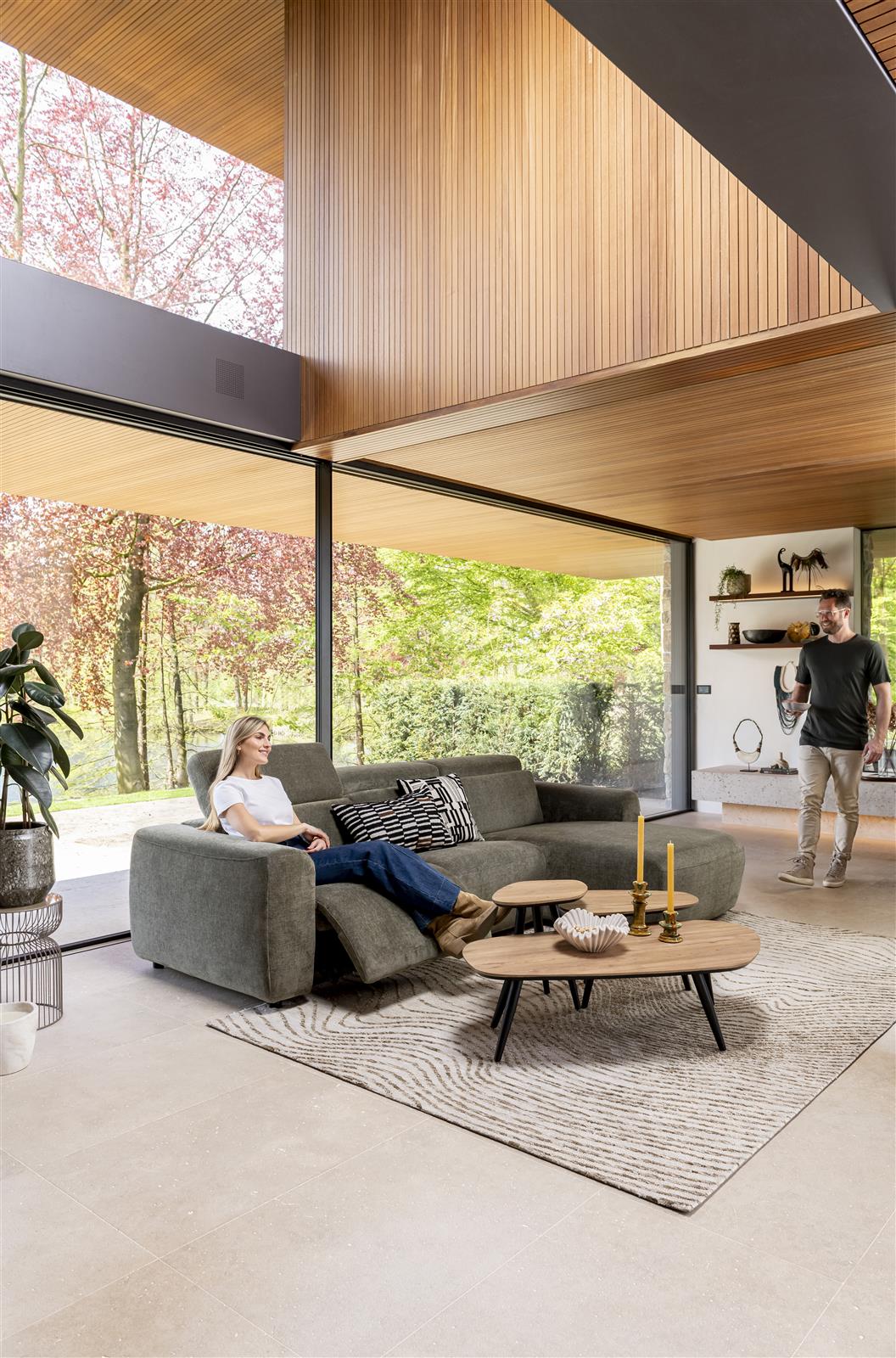 Bank Tobarra met elektrische relaxfunctie